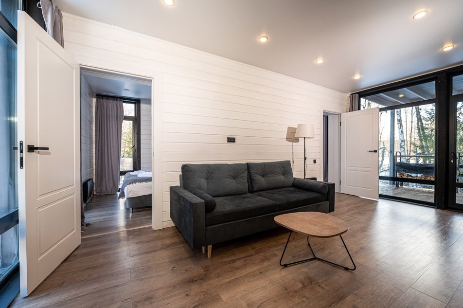 Дом 6-местный 4-комнатный (с 3 спальнями)