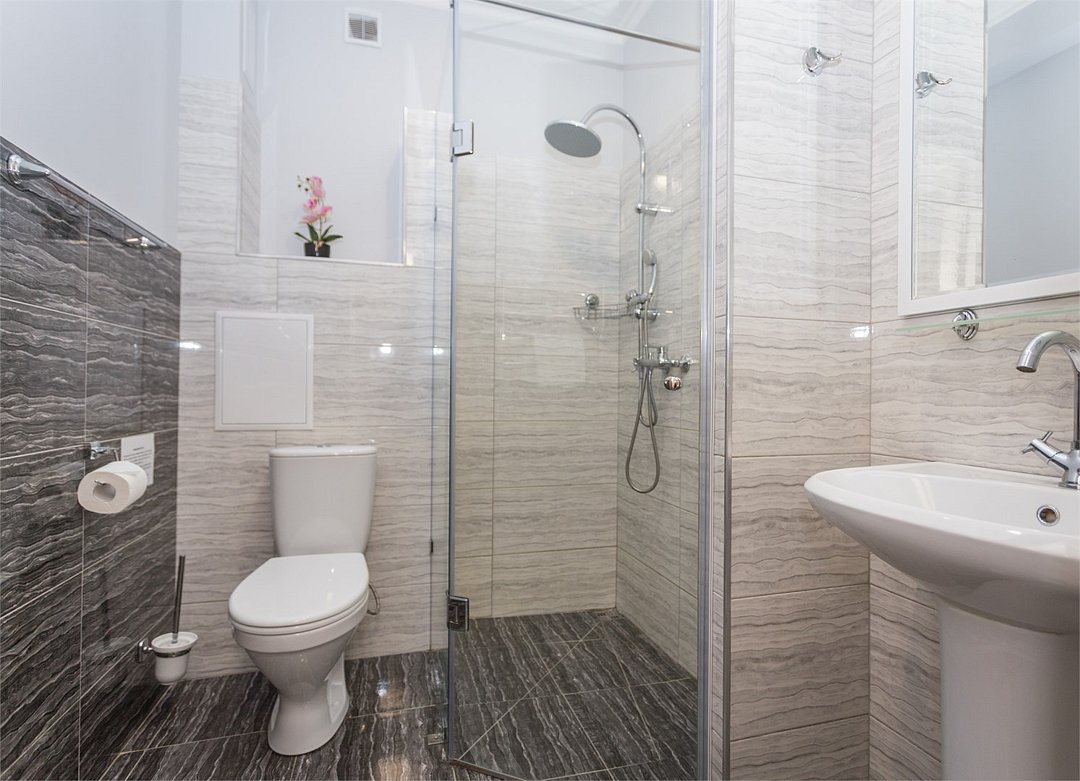 Апартаменты 4-местный 2-комнатный (с балконом)