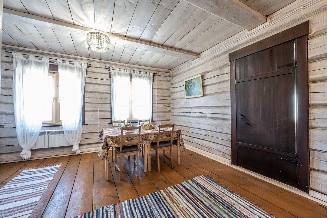 Дом 4-местный 2-комнатный Пущинский