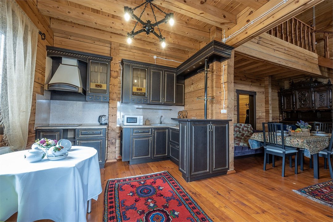 Дом 8-местный 4-комнатный Лесной