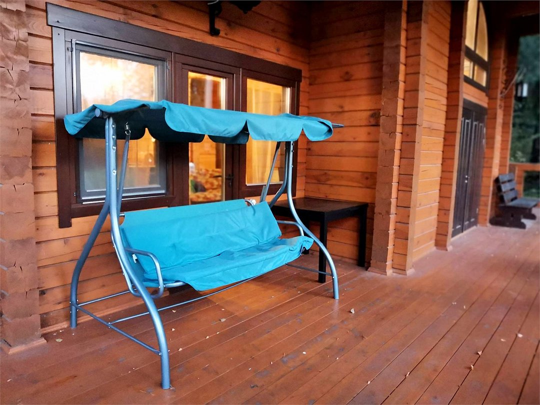 Дом 8-местный 4-комнатный Лесной