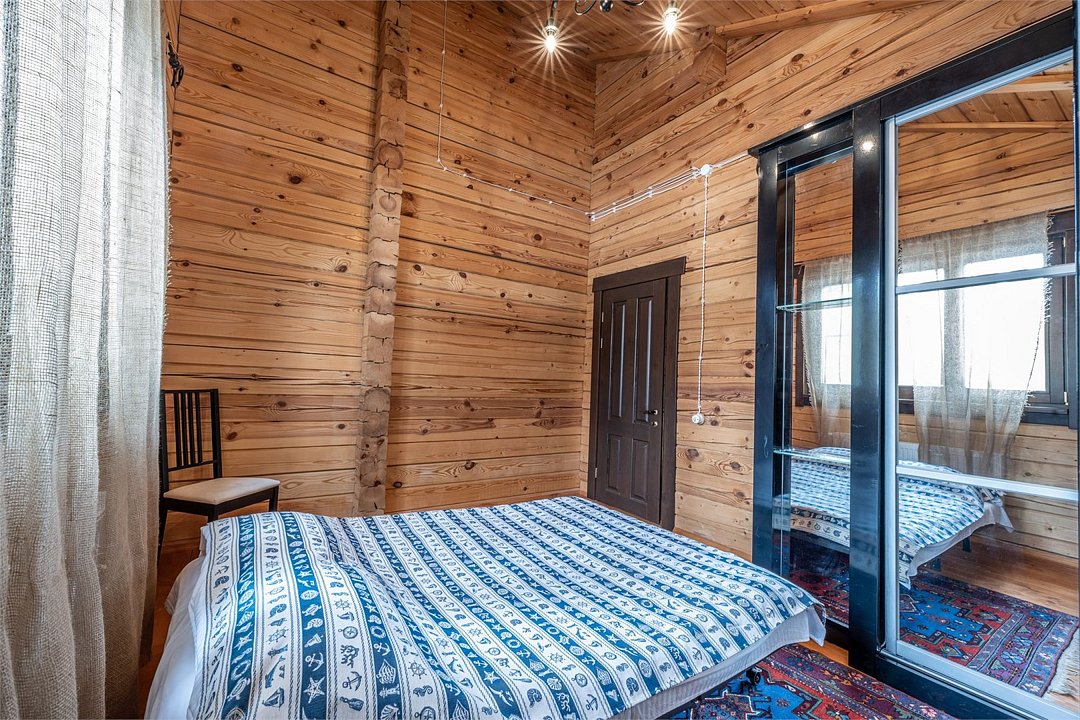 Дом 8-местный 4-комнатный Лесной