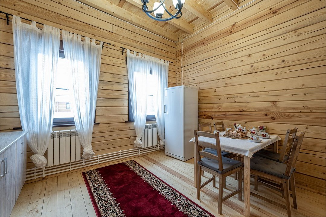 Дом 8-местный 5-комнатный Довыдовский