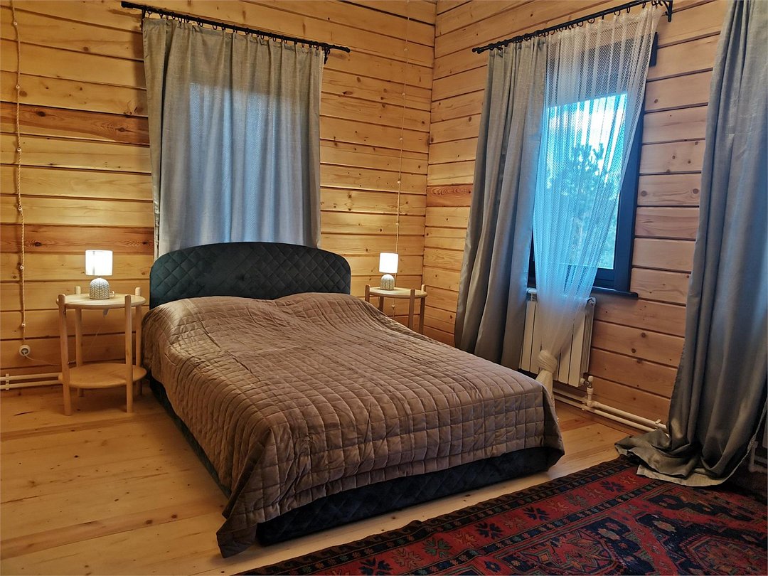 Дом 8-местный 5-комнатный Морозовский