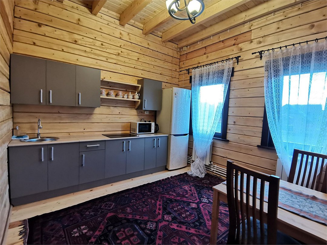 Дом 8-местный 5-комнатный Морозовский