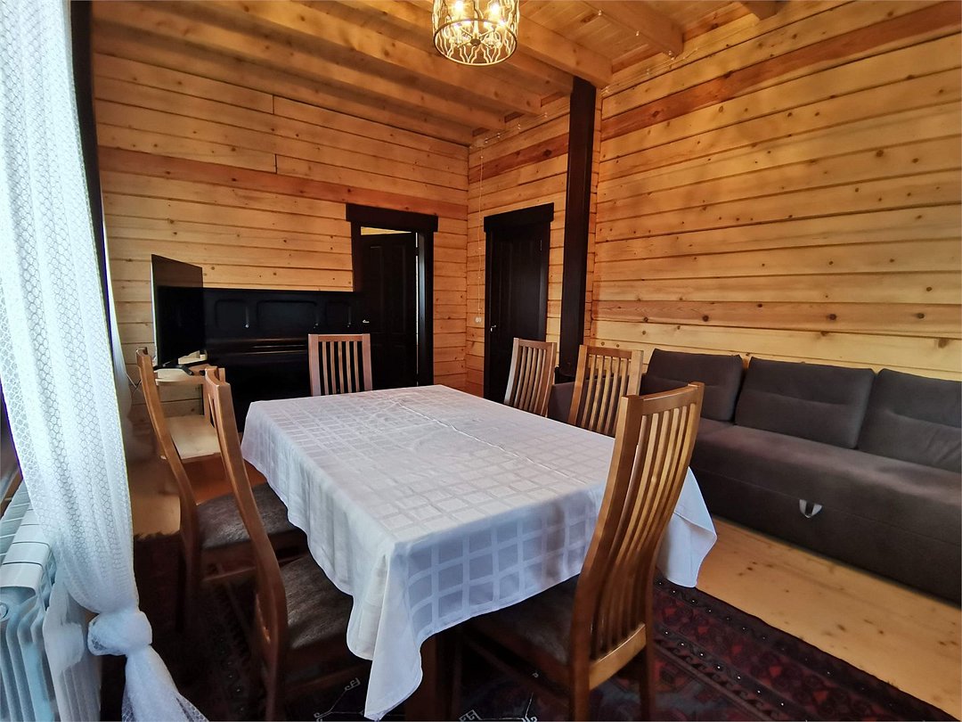 Дом 8-местный 5-комнатный Морозовский