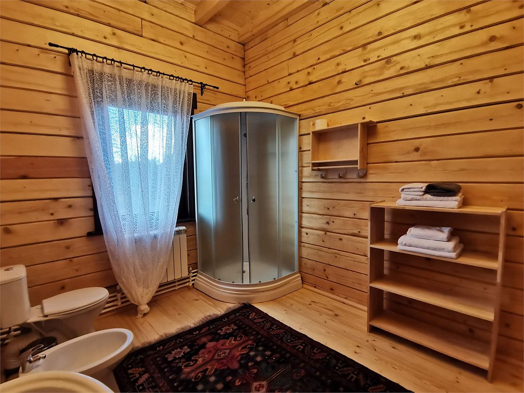 Дом 8-местный 5-комнатный Морозовский