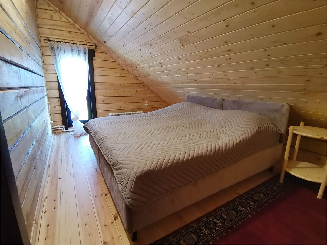 Дом 8-местный 5-комнатный Морозовский