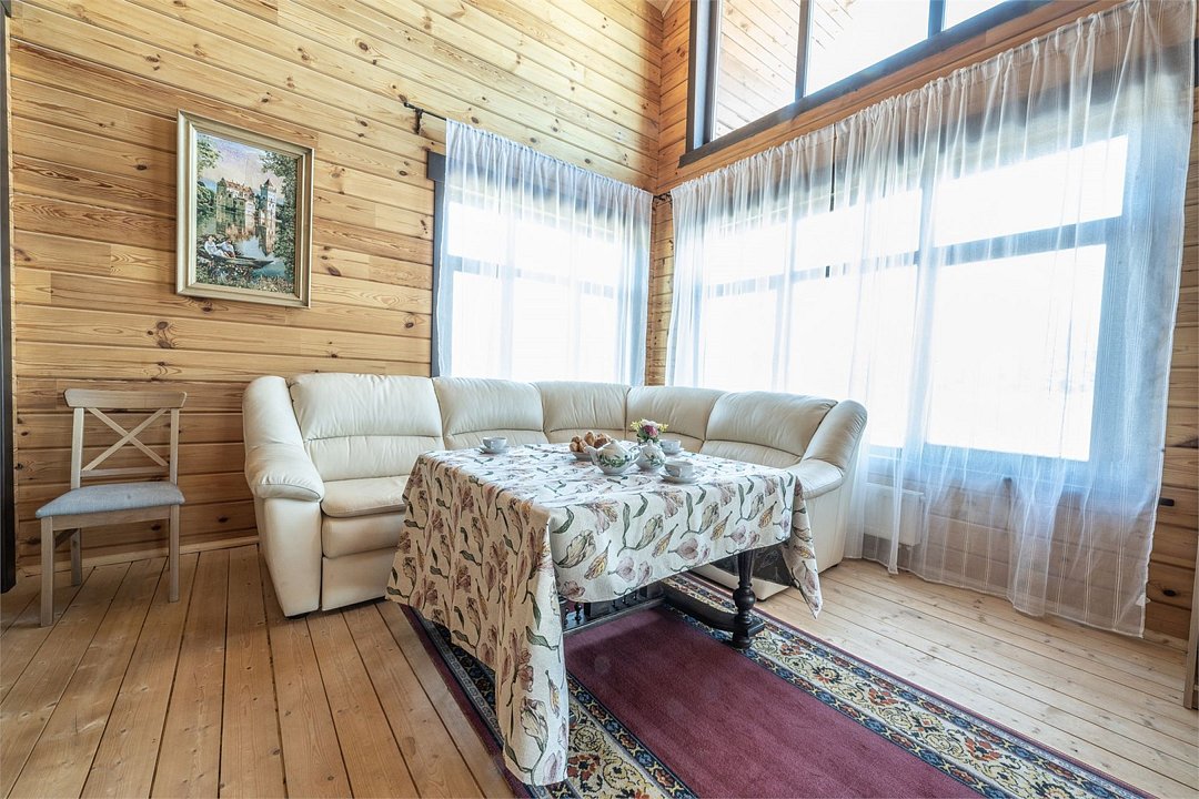 Дом 8-местный 5-комнатный Панфиловский