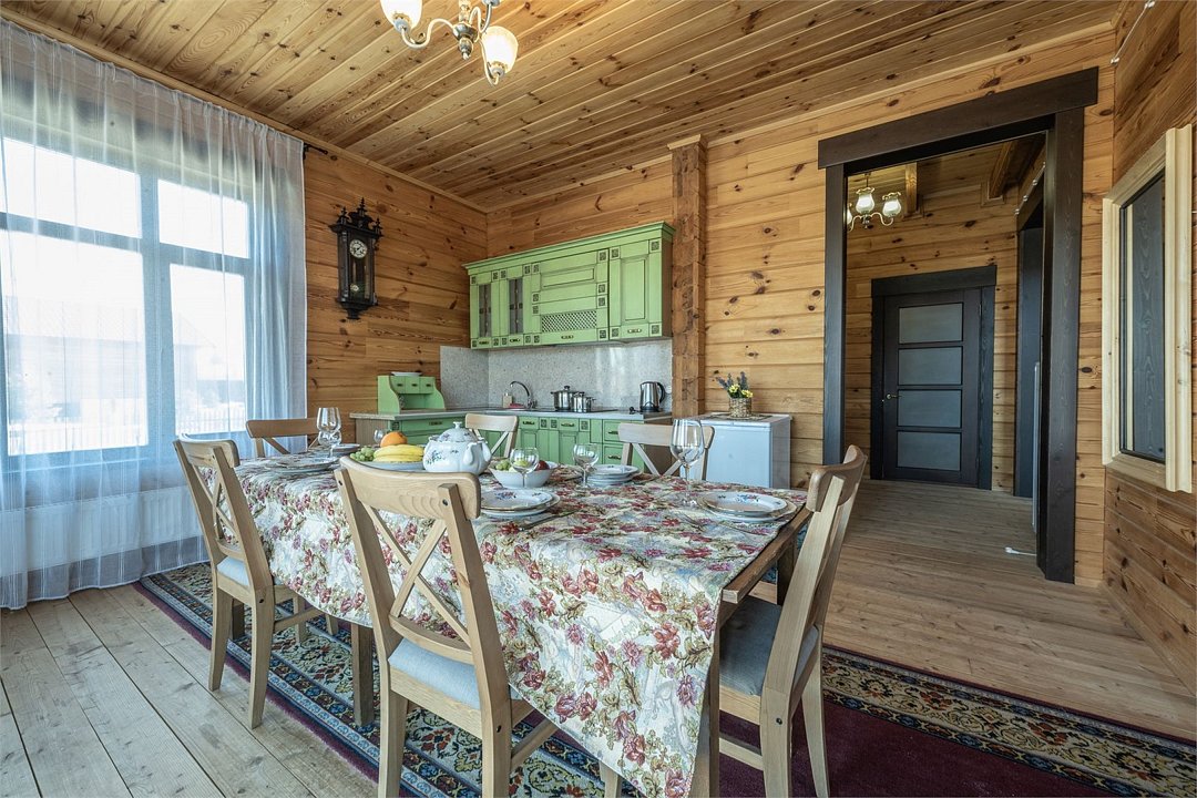 Дом 8-местный 5-комнатный Панфиловский