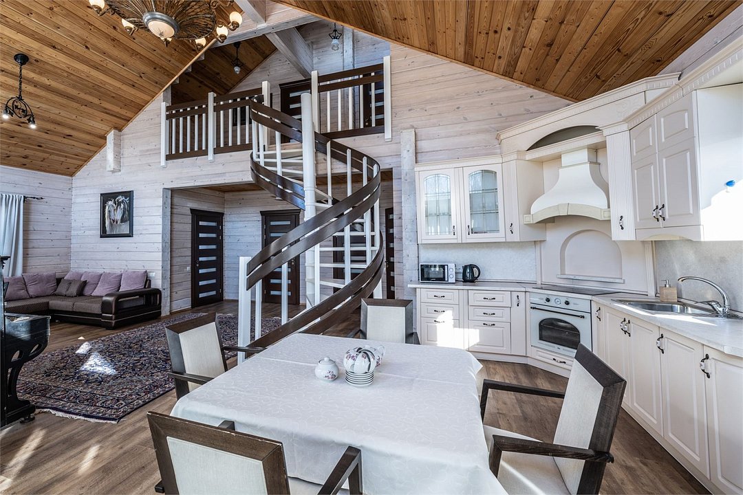 Коттедж 8-местный 4-комнатный Метрострой