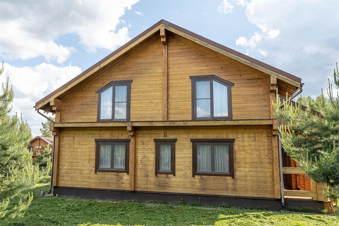 Коттедж 8-местный 4-комнатный Метрострой