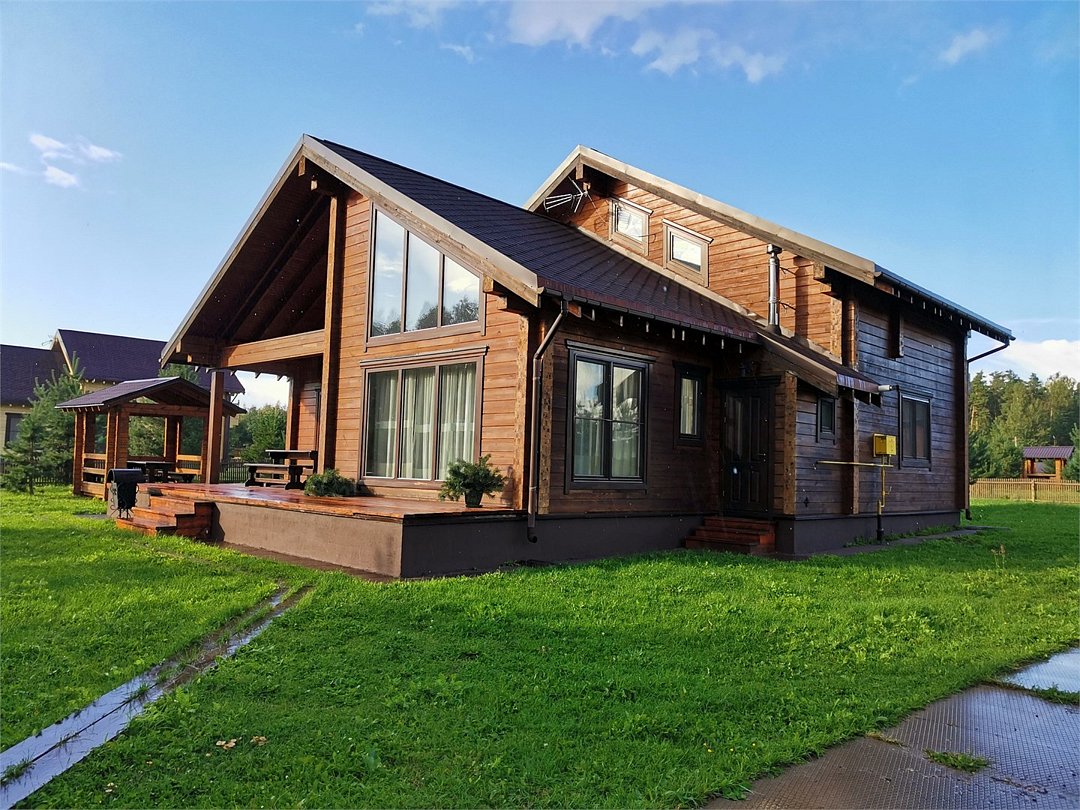 Коттедж 8-местный 5-комнатный Брусиловский