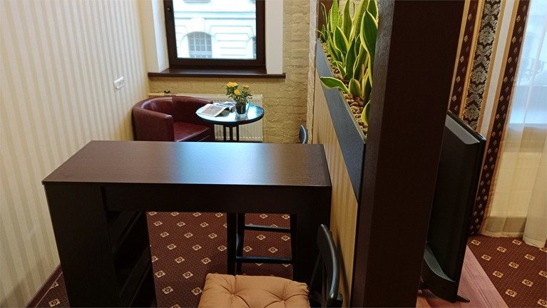 Апартаменты 2-местный 1-комнатный (с просторной спальней и балконом)