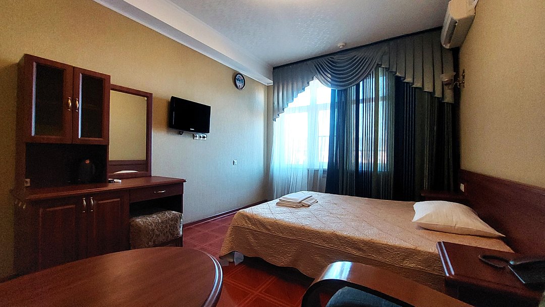 Люкс 3-местный 2-комнатный