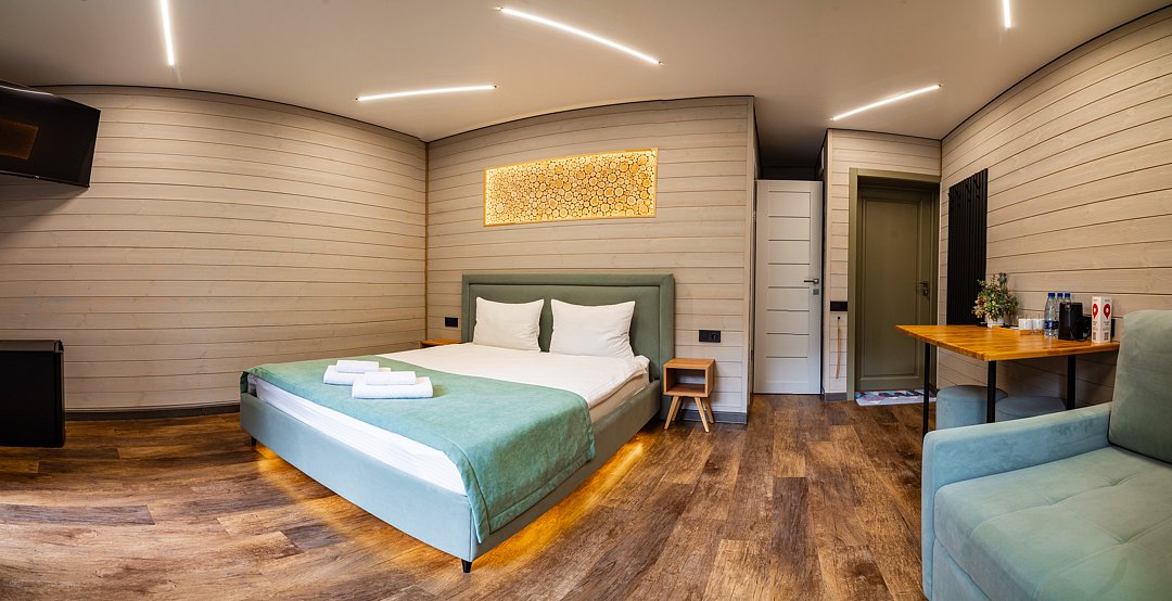 Комфорт 4-местный 1-комнатный (с балконом и видом на горы)