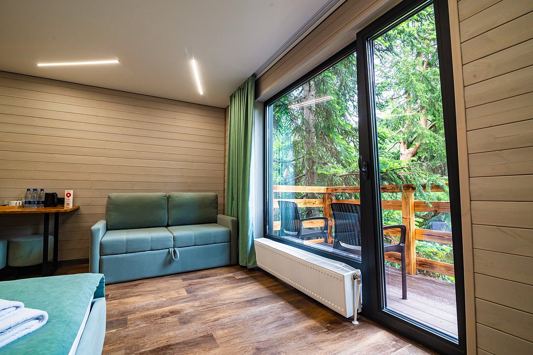 Комфорт 4-местный 1-комнатный (с балконом и видом на горы)