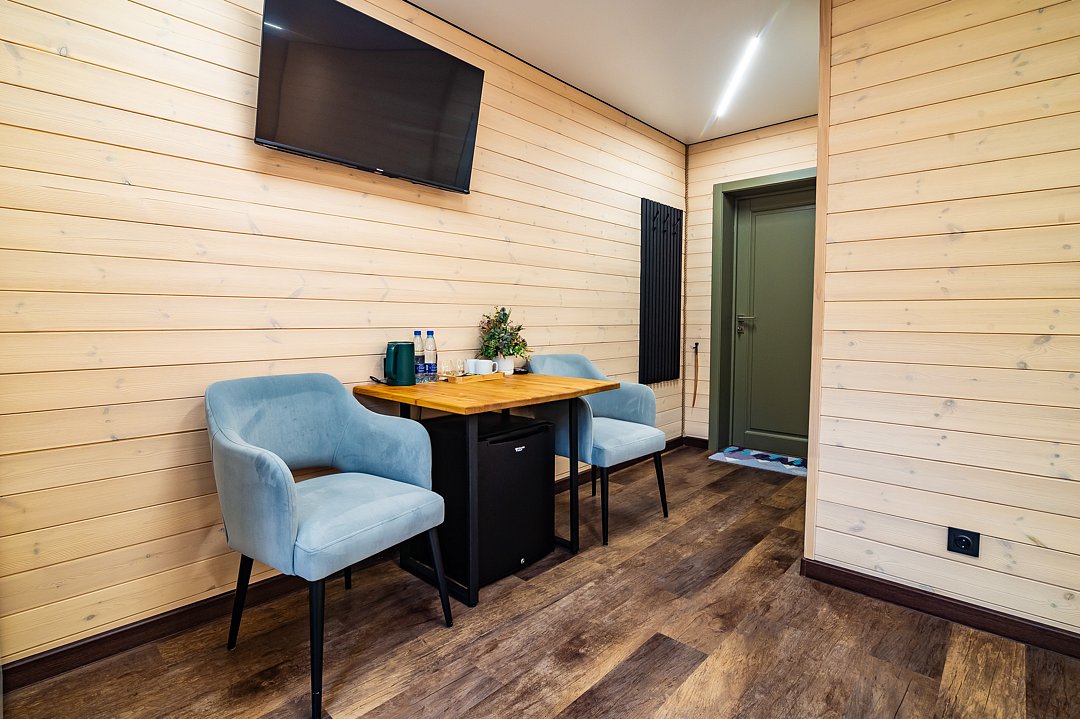 Стандартный 2-местный 1-комнатный (с балконом и видом на горы)