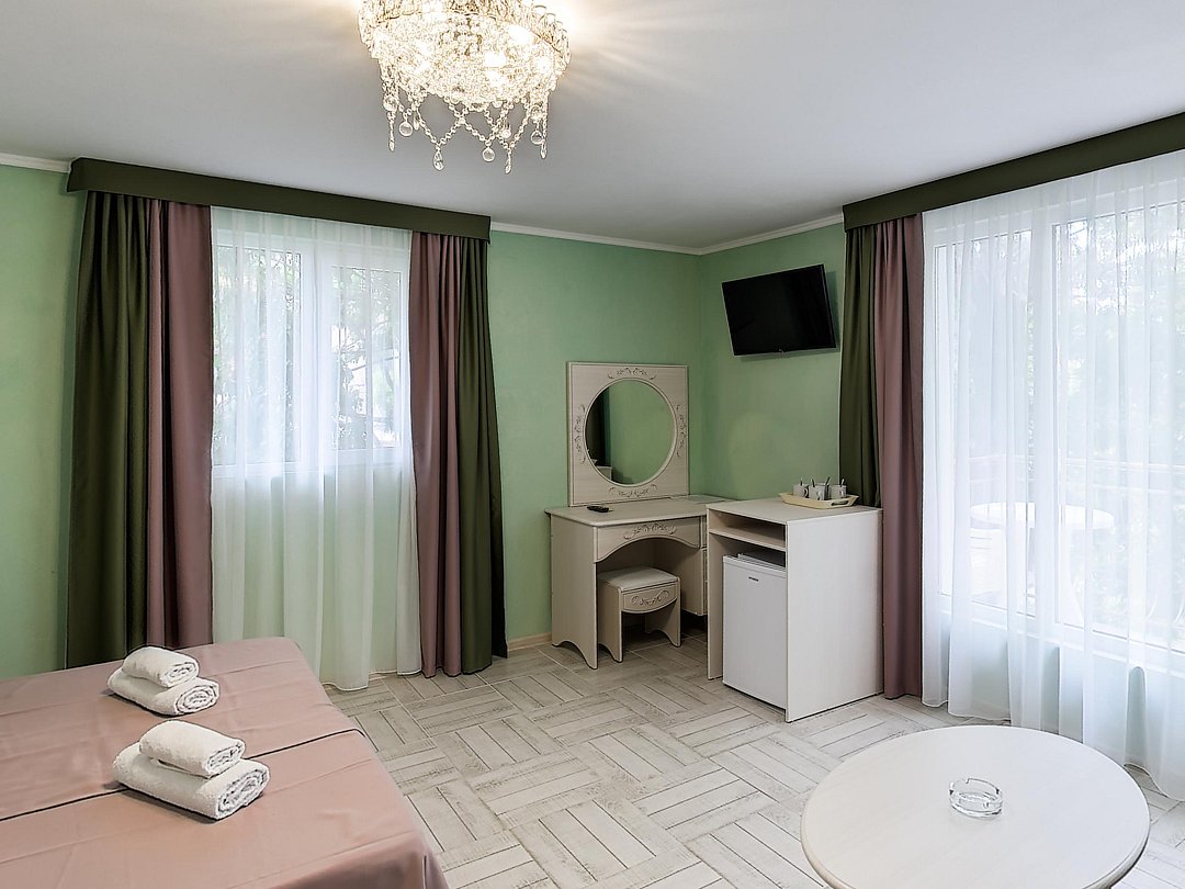 Стандартный 4-местный 1-комнатный