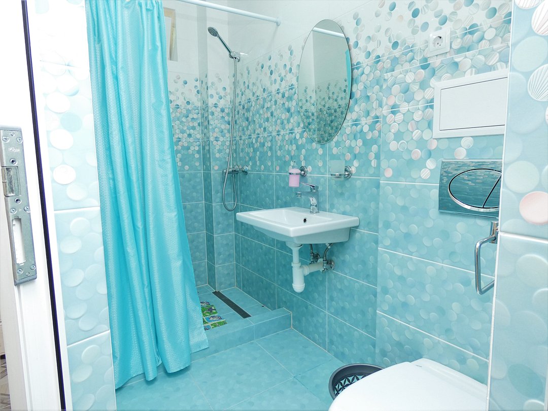 Стандартный 4-местный 1-комнатный (с балконом)