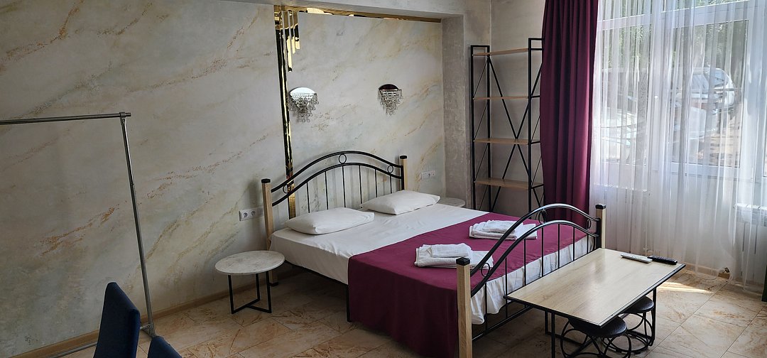 Студио 4-местный 1-комнатный (с кухней)