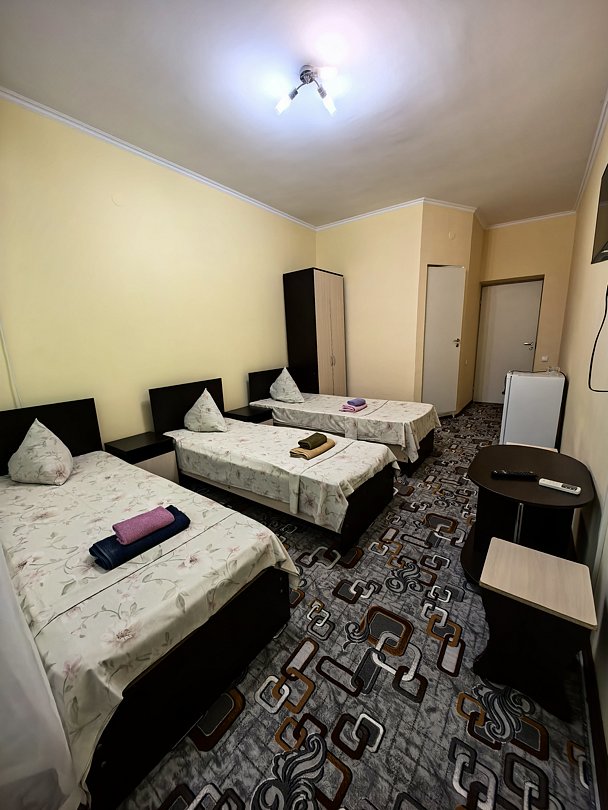 Стандартный 3-местный (3 односпальные кровати)