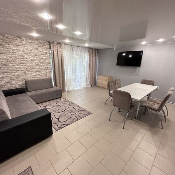 Дом 5-местный 2-этажный (с сауной)