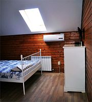 Делюкс с двухместной кроватью Номера: №1, №3, №4, №5, Загородный комплекс Донская ривьера , станица Багаевская