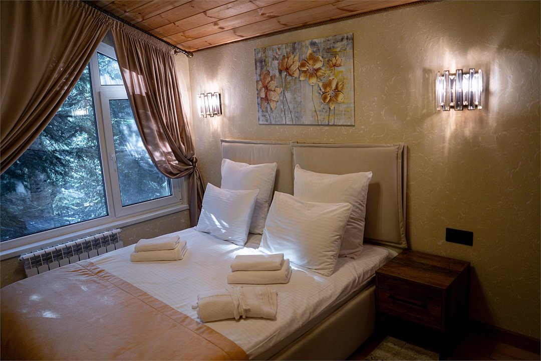 Шале 4-местный 3-комнатный (Люкс №3)