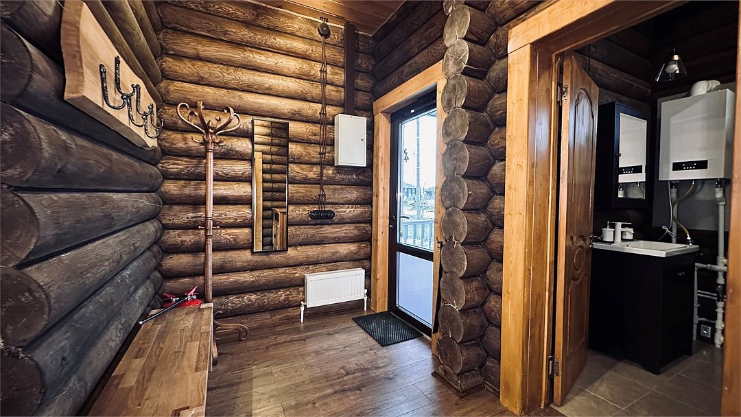 Коттедж 4-местный 2-комнатный (№6, с террасой)