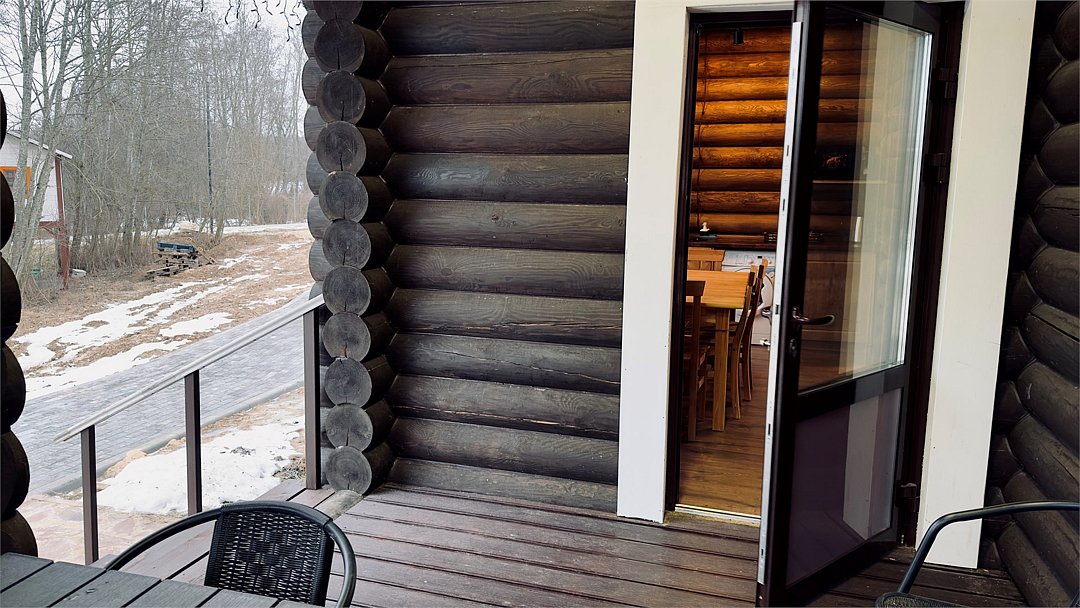 Коттедж 4-местный 2-комнатный (№6, с террасой)