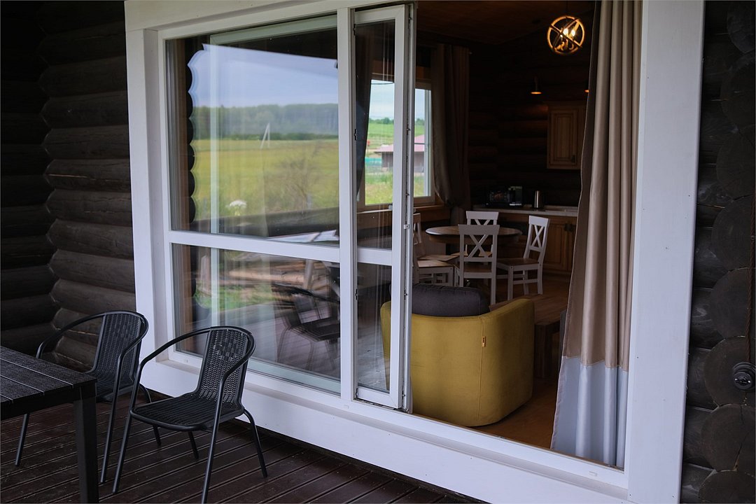 Коттедж 4-местный 3-комнатный (№11, с террасой)