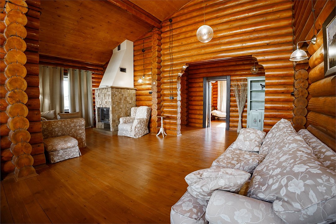 Коттедж 4-местный 3-комнатный (№12, с камином)