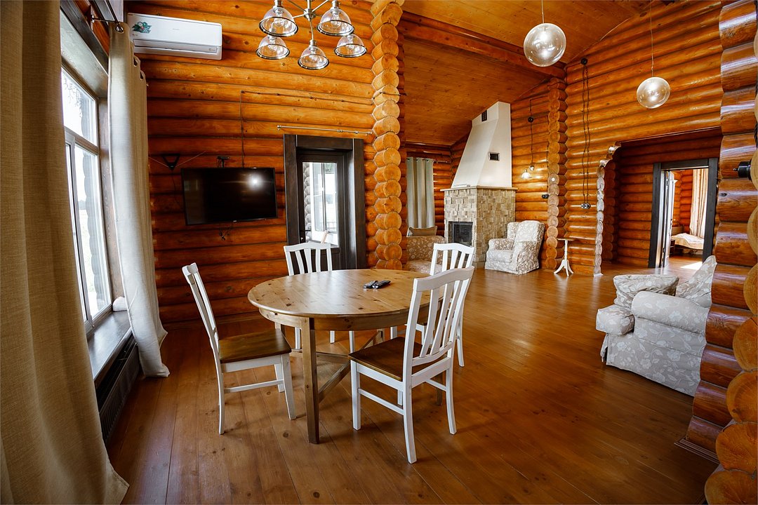 Коттедж 4-местный 3-комнатный (№12, с камином)