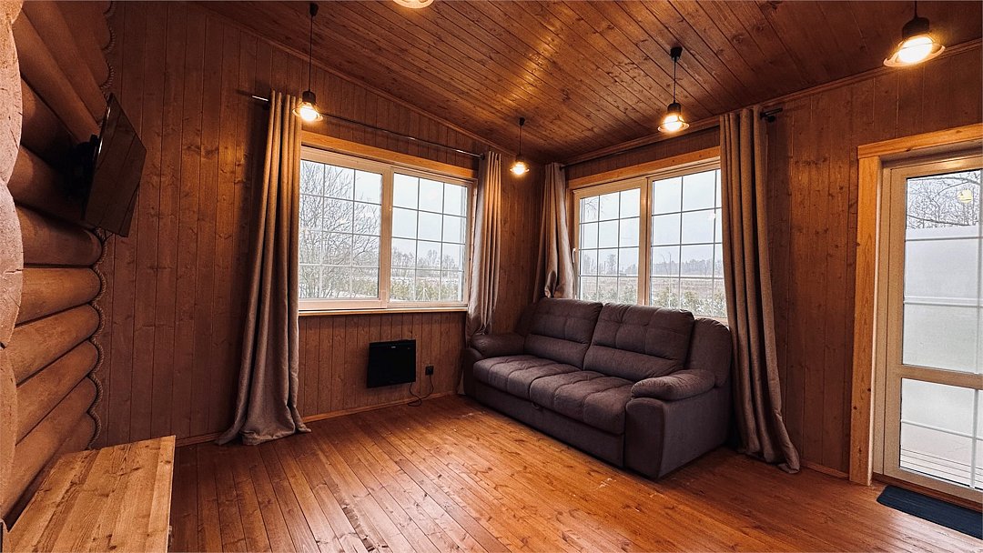 Коттедж 4-местный 4-комнатный (№1, с баней, камином и верандой)