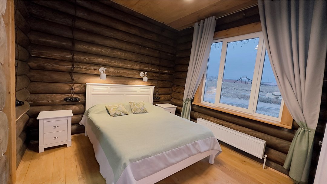 Коттедж 4-местный 4-комнатный (№7, с верандой)