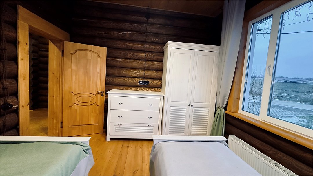 Коттедж 4-местный 4-комнатный (№7, с верандой)