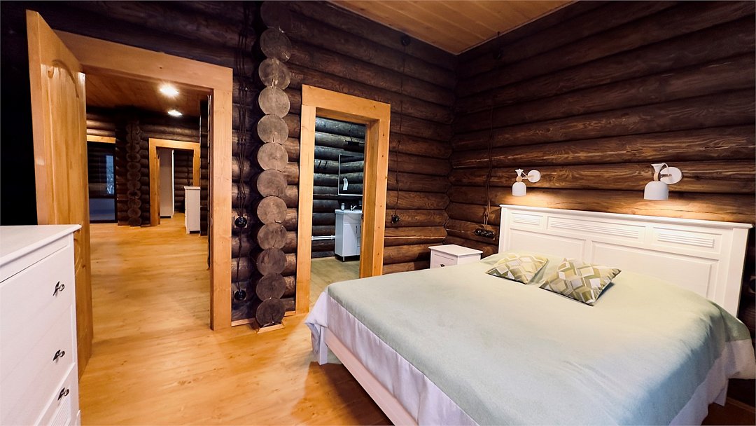 Коттедж 4-местный 4-комнатный (№7, с верандой)