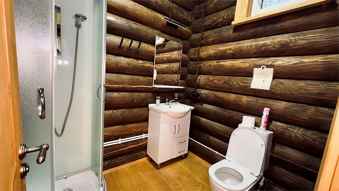 Коттедж 4-местный 4-комнатный (№7, с верандой)