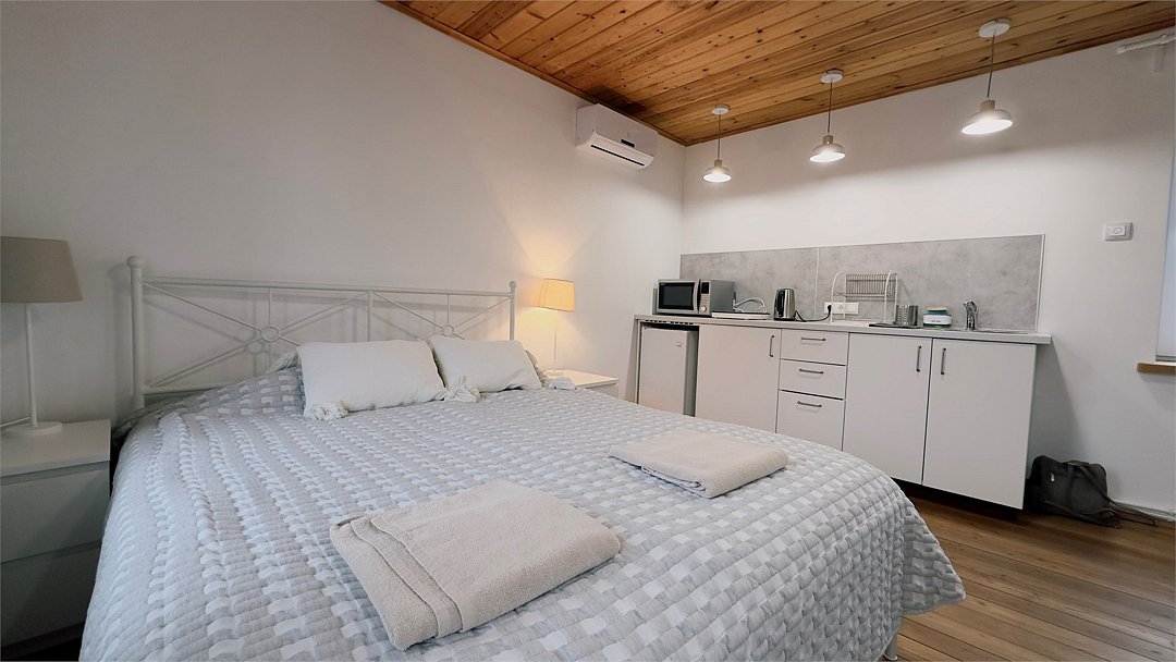 Номер 2-местный 1-комнатный (в коттедже №3, 1 этаж)