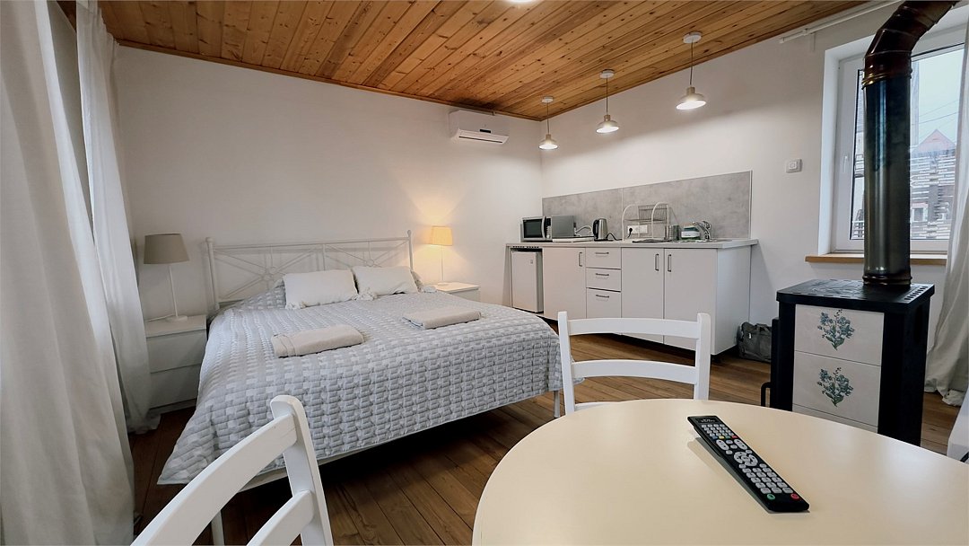 Номер 2-местный 1-комнатный (в коттедже №3, 1 этаж)