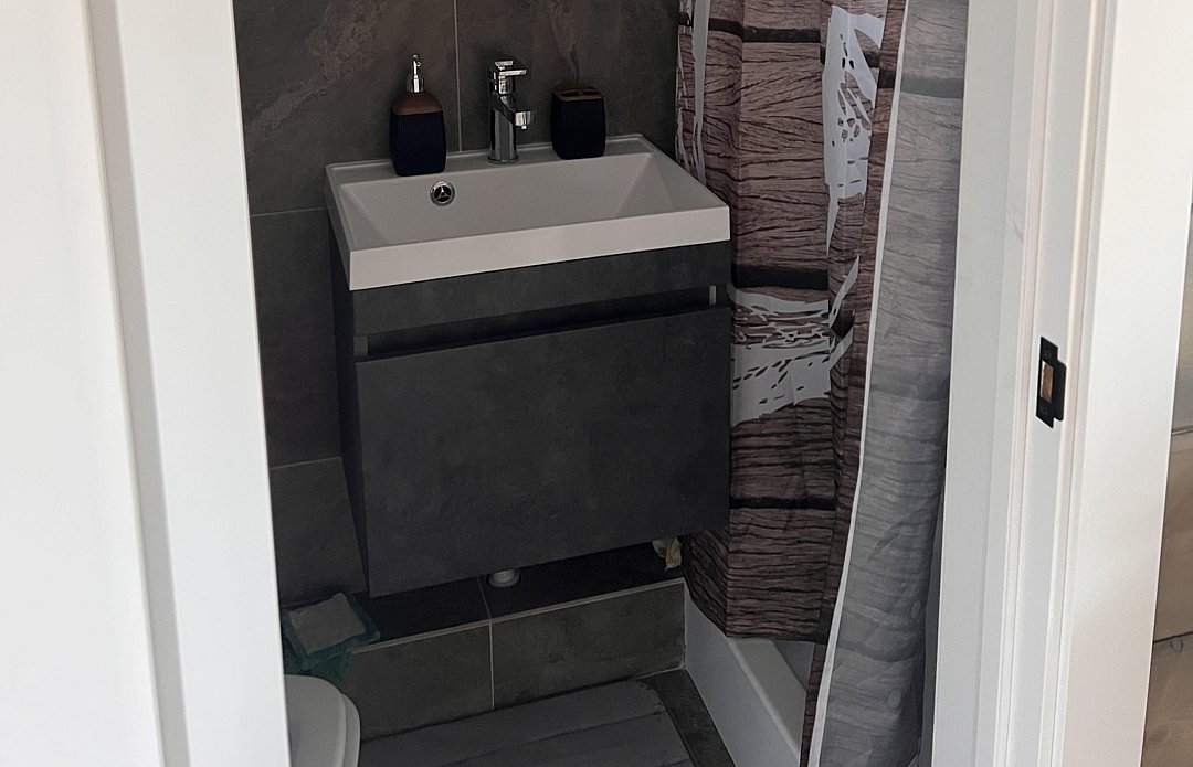 Дом 4-местный Черный