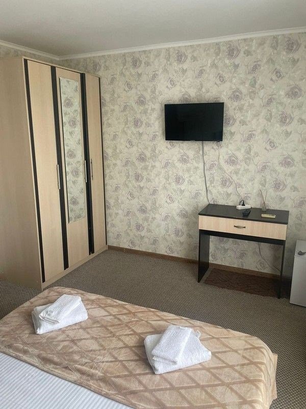 Делюкс 2-местный 2-комнатный (с балконом)