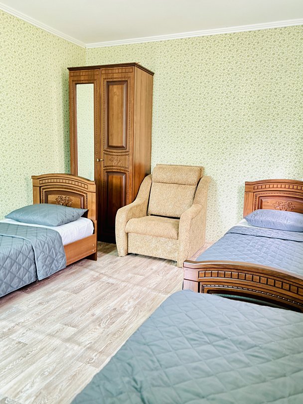 Эконом Семейный 4-местный