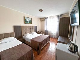 Стандарт 4-местный с балконом, Гостевой дом Marco Polo (Адлер), Адлер