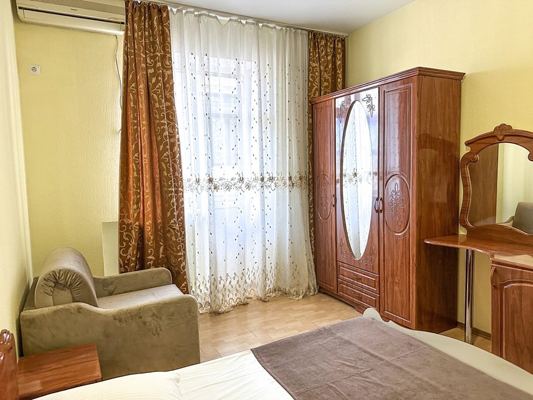 Стандартный 4-местный (с балконом)