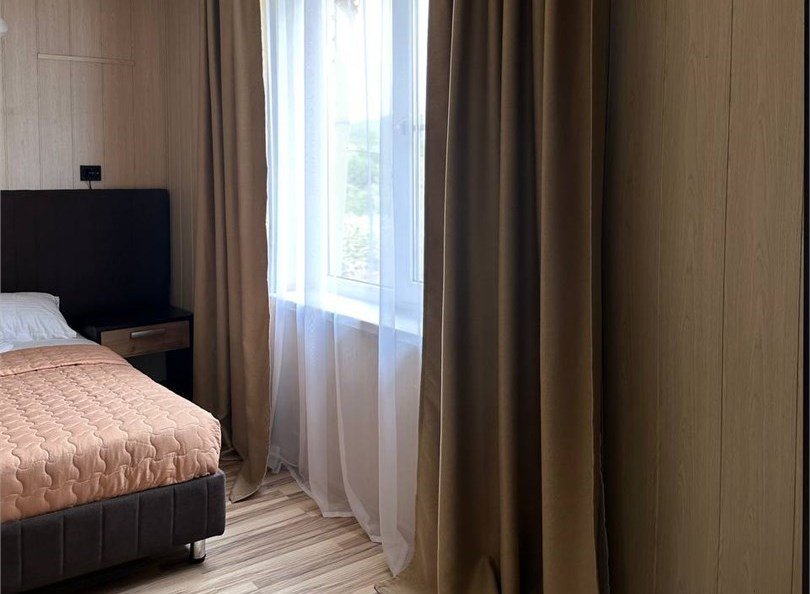 Полулюкс 3-местный (с балконом)