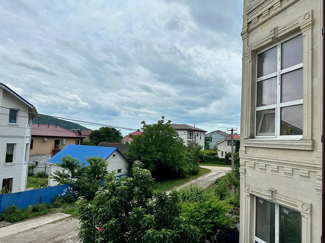 Полулюкс 4-местный (с балконом)