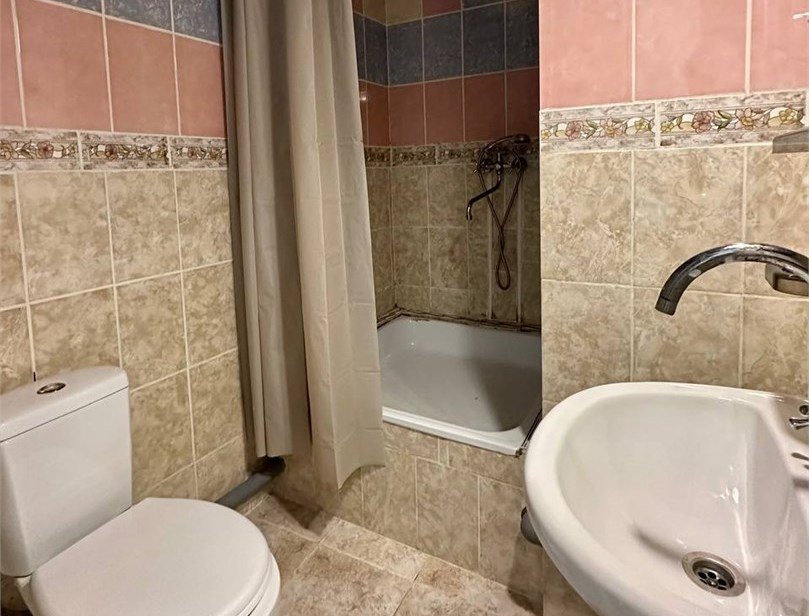 Полулюкс 4-местный (с балконом)