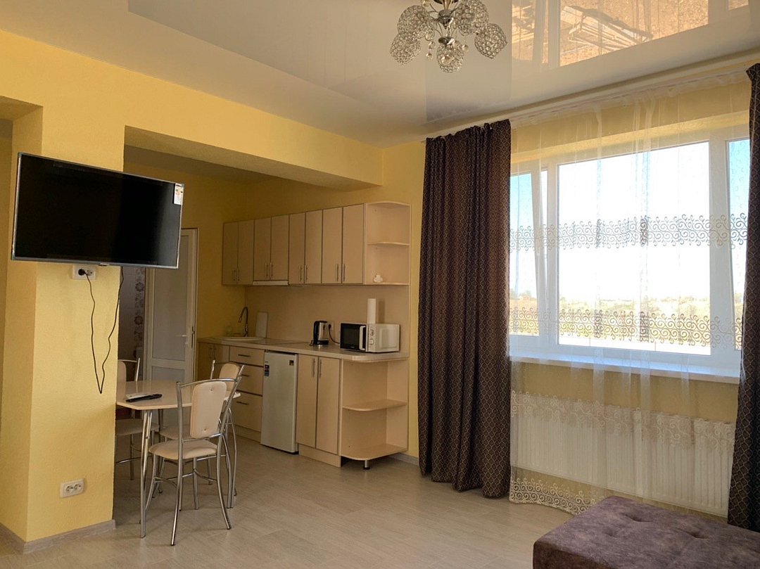 Люкс 2-местный 1-комнатный (студио, с кухней)